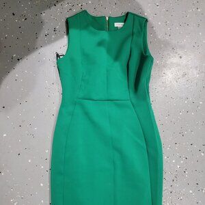CALVIN KLEIN SCUBA SLEEVELESS SHEATH DRESS, Great office Dress or professional n